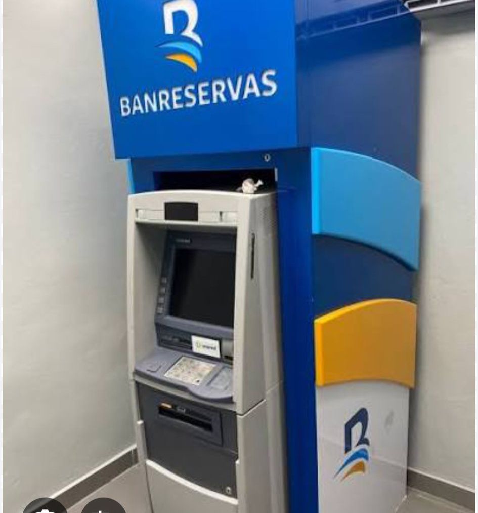 CAJERO EN FUNCIONAMIENTO